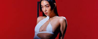 Rina Sawayama - One Liners: Rina Sawayama, Carl Cox, Dry Cleaning, more - completemusicupdate.com - USA - Mexico - county Martin - city Downtown - Puerto Rico - Argentina - Paraguay - Uruguay