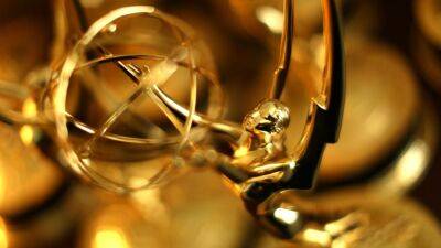 Kevin Frazier - James Reynolds - Natalie Morales - Drew Barrymore - Tina Knowles - Jerry Oconnell - Tamron Hall - Scott Evans - Cameron Mathison - Drew Barrymore, Jerry O'Connell, Tamron Hall and More to Present at 2022 Daytime Emmy Awards - etonline.com - county Rogers - county Lawrence