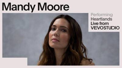 Mandy Moore - Mandy Moore Captivates Audiences With Two Special Live Performances Of Hit Songs Off Her Latest Album ‘In Real Life’ - etcanada.com - Los Angeles