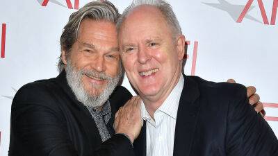 Steve Granitz - John Lithgow - Dan Chase - Jeff Bridges bonds with John Lithgow on ‘This Old Man’ following COVID, cancer battles: ‘Worth waiting for’ - foxnews.com - New York - county Chase