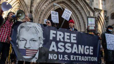Priti Patel - Julian Assange - Julian Assange’s Extradition to U.S. Approved by British Government - thewrap.com - Britain - London