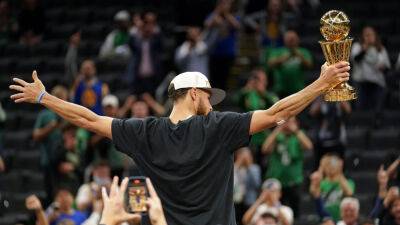 Stephen Curry - Steve Kerr - Golden State Warriors’ NBA Finals Game 6 Championship Clincher Scores 13.99M Viewers For ABC; Once Again, Up From 2021 & Down From 2019 - deadline.com - state Massachusets - county Garden - county Bucks - Milwaukee, county Bucks