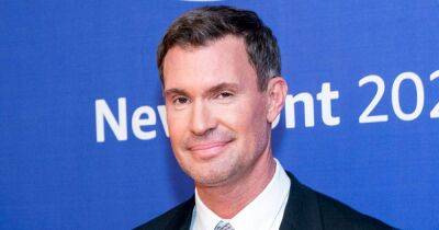 Jeff Lewis: 25 Things You Don’t Know About Me (‘I Watch Shark Attack Videos on YouTube to Help Me Relax’) - www.usmagazine.com