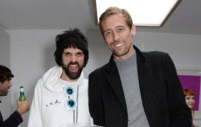 Watch Peter Crouch join Kasabian on stage at Isle of Wight Festival - nme.com - county Isle Of Wight
