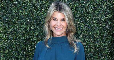 Lori Loughlin Attends Her 1st Red Carpet Since Prison Stint and College Admissions Scandal: Photos - www.usmagazine.com - Los Angeles - Hollywood - California