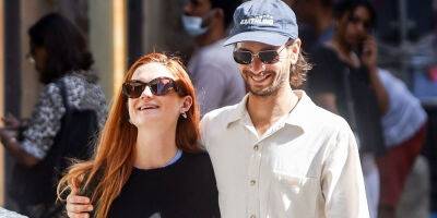Bonnie Wright - Bonnie Wright & Husband Andrew Lococo See The Sights of Florence Together - justjared.com - Italy - county Florence
