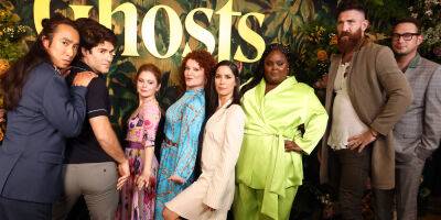 Rose Maciver - Rose McIver, Danielle Pinnock, Román Zaragoza & More 'Ghosts' Stars Tease What's Ahead for Season 2! - justjared.com - Britain - Los Angeles