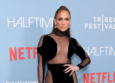Jennifer Lopez - Christina Perri - Jennifer Lopez Uses Gender-Neutral Pronouns To Introduce Her Child Emme, 14, To The Stage In L.A. - etcanada.com - Los Angeles - Los Angeles - Canada