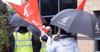 Falkirk Council workers willing to strike over 'insulting' pay offer says union - www.dailyrecord.co.uk - Scotland
