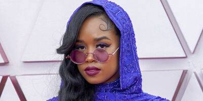 H.E.R. Files Lawsuit to Be Released from Label MBK Entertainment - justjared.com - USA - California - county Wilson - Los Angeles
