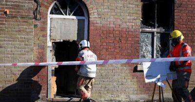 Fire crews rush to blaze at derelict pub in Bolton - manchestereveningnews.co.uk - Manchester