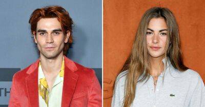 Archie Andrews - Clara Berry - Riverdale’s KJ Apa Might ‘Convince’ Clara Berry to Move to New Zealand: ‘I Want My Son to Know His Family’ - usmagazine.com - New Zealand - New York