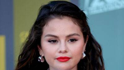 Selena Gomez - Selena Gomez Is Ashamed of One of Her Album Covers - justjared.com