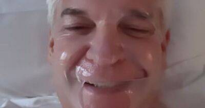 Holly Willoughby - Phillip Schofield - Gyles Brandreth - ITV This Morning's Phillip Schofield asks for 'help' as he shares hilarious video from bed - manchestereveningnews.co.uk