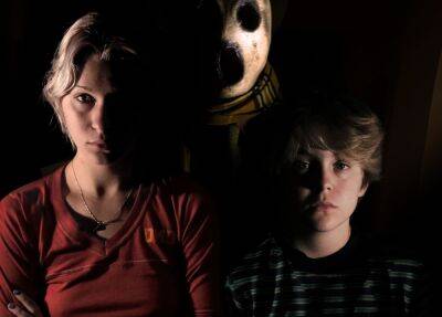 ‘He’s Watching’: ‘Don’t Let Go’ Creator Jacob Aaron Estes Enlists Wife & Kids For Latest Horror Film - deadline.com