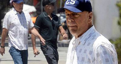 Bruce Willis - Emma Heming - Bruce Willis keeps it casual as he goes to IHOP with a friend in LA - msn.com - Los Angeles