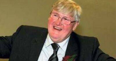 Tributes paid following death of former Bolton Council leader and mayor Cliff Morris - manchestereveningnews.co.uk - Manchester