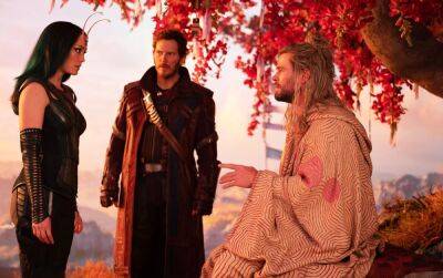 Taika Waititi - ‘Thor: Love & Thunder’ Trailer: Chris Hemsworth Is Joined By A Whole Team In His Latest Marvel Adventure - theplaylist.net