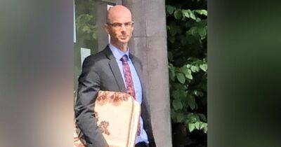 Supply teacher escorted off school premises after shouting 'pathetic' at boy is acquitted of assault - www.manchestereveningnews.co.uk - Manchester