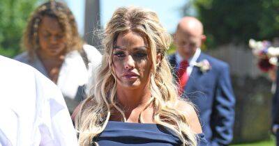 Katie Price - Peter Andre - Katie Price pictured as bridesmaid at sister Sophie’s wedding with her kids ahead of court sentencing - ok.co.uk