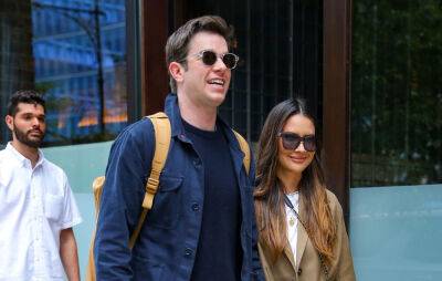 Seth Meyers - John Mulaney - Olivia Munn - Olivia Munn Joins Boyfriend John Mulaney En Route to His MSG Show - justjared.com - New York