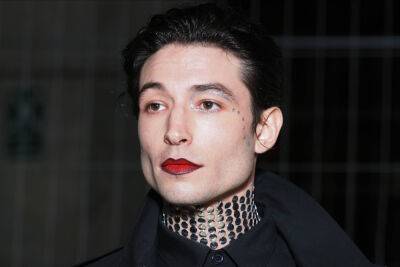 Ezra Miller Has Three Kids And Their Mom Living At His Vermont Farm Surrounded By Guns And Marijuana: REPORT - etcanada.com - Hawaii - state Vermont