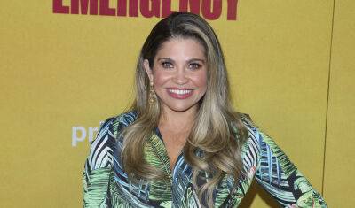 ‘Boy Meets World’ Alums Danielle Fishel & Marc Blutman Team To Develop Comedy ‘I’m With Her’ - deadline.com