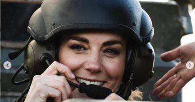 Kate Middleton - Williams - Kate Middleton poses in uniform as she pays tribute on national Armed Forces Day - ok.co.uk