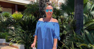 Lisa Armstrong - Lisa Armstrong beams in summer dress on holiday after weight loss - ok.co.uk