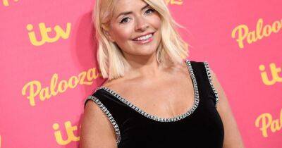 Holly Willoughby risks reigniting 'ugly' row with neighbours over '£2.8m home renovations' - www.dailyrecord.co.uk