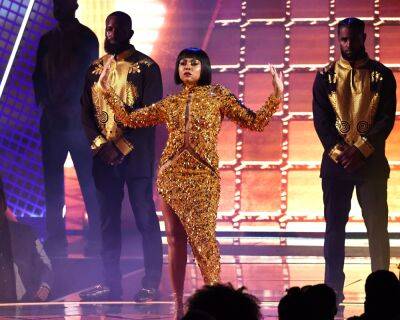 Taraji P. Henson Opens 2022 BET Awards By Calling Out The Supreme Court: ‘Guns Have More Rights Than A Woman’ - etcanada.com - Los Angeles - county King And Queen
