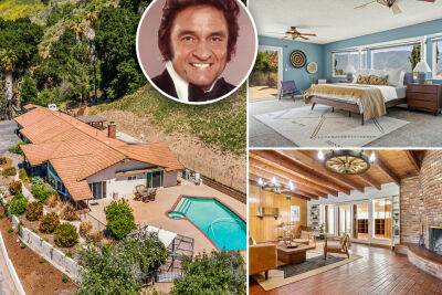Johnny Cash - Johnny Cash’s ranch with famous black toilet lists for $1.79M - nypost.com - California - county Valley