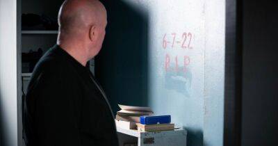 EastEnders spoilers see Phil makes a deadly prison enemy - www.ok.co.uk