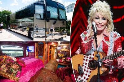 Dolly Parton - Christian Louboutin - Inside Dolly Parton’s eye-popping ‘Gypsy Wagon’ tour bus you can rent for $10K - nypost.com - Tennessee