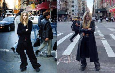 Kelly Clarkson - Avril Lavigne - Love Sux - Tiktok - See Avril Lavigne recreate the ‘Let Go’ album cover for its 20th anniversary - nme.com - New York - New York