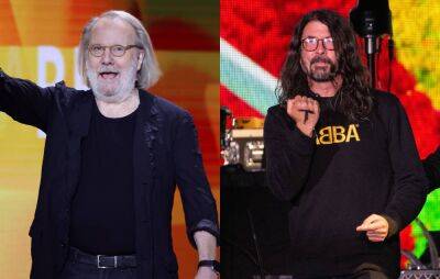 ABBA’s Benny Andersson responds to Dave Grohl’s Glastonbury top with Foo Fighters’ ‘Learn To Fly’ cover - www.nme.com - Los Angeles - Taylor - county Hawkins