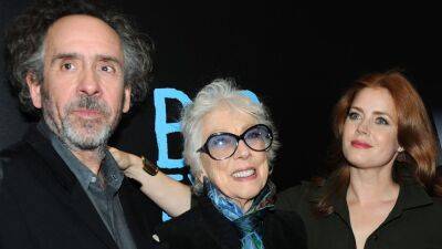 Margaret Keane, 'Big Eyes' Artist and Subject of Tim Burton Biopic, Dies at 94 - www.etonline.com