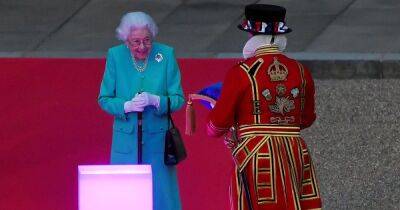 Queen seen in good spirits as she leads lighting of the Platinum Jubilee beacon - www.ok.co.uk - London
