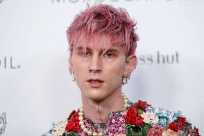 Machine Gun Kelly Introduces Fans To His Estranged Mother With Sweet Photo After Being Abandoned As A Child - etcanada.com - Chicago - Germany - Egypt - Houston - city Denver - county Cleveland - city Sandra, county Bullock - county Bullock