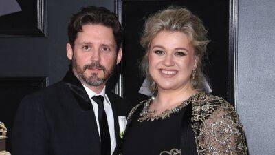 Kelly Clarkson - Brandon Blackstock - Kelly Clarkson Explains Why Working on New Music Is 'the Hardest Thing to Navigate' Amid Divorce - etonline.com - Montana