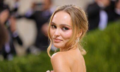 Lily-Rose Depp goes on a date after Johnny Depp’s trial win - us.hola.com - city Newcastle