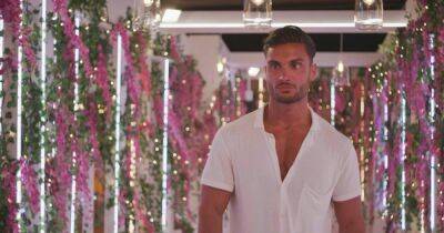 Davide Sanclimenti - Love Island bombshell Davide Sanclimenti causes a stir as he turns heads in the villa - ok.co.uk - Britain - Italy - county Love - city Sanclimenti