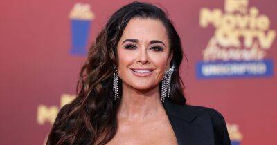 Kyle Richards - Kyle Richards Adores This Glowy, Anti-Aging Sunscreen: ‘This Is a Great One’ - usmagazine.com