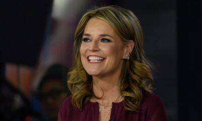 Savannah Guthrie shares beautiful wedding photographs - and her kids played a big role - hellomagazine.com - county Guthrie