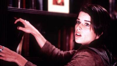 Neve Campbell - Jamie Lee - Neve Campbell exits 'Scream 6' over pay dispute: 'Did not equate to the value I have brought to the franchise' - foxnews.com - county Campbell