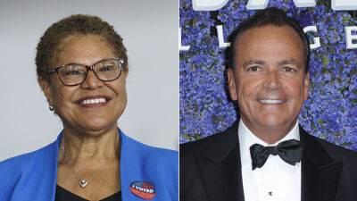 Gene Maddaus-Senior - Mike Feuer - Rick Caruso and Karen Bass Lead in Early Election Returns for L.A. Mayor - variety.com - Los Angeles - Los Angeles - county Hall - Washington - county Early - Sacramento