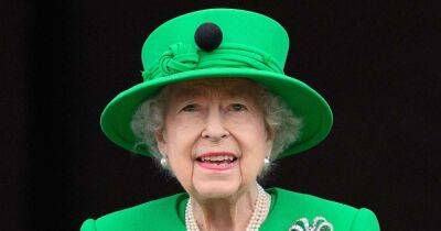 Queen Elizabeth II Was ‘Blown Away’ by Platinum Jubilee Despite Having a Few ‘Incredibly Frustrating’ Setbacks - www.usmagazine.com - Britain