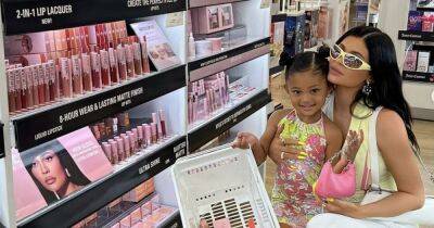 Kylie Jenner - Kourtney Kardashian - Stormi Webster - Inside Kylie Jenner and Stormi's adorable trip to the shops as they pick out makeup - ok.co.uk - USA - Italy
