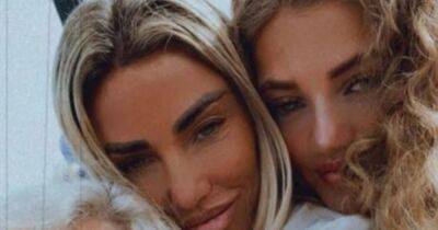 Katie Price brushes off money troubles and poses with lookalike mum Amy and daughter Princess - www.ok.co.uk