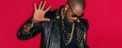 Prosecutors say R Kelly should be jailed for at least 25 years - completemusicupdate.com - New York - USA
